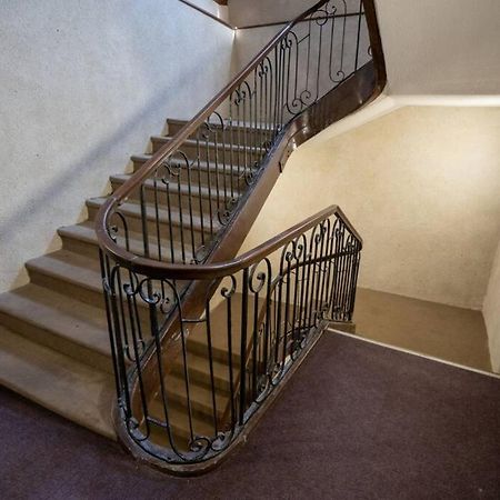 La Veilleuse - Appartement Au Coeur Du Centre Ville Лимож Экстерьер фото