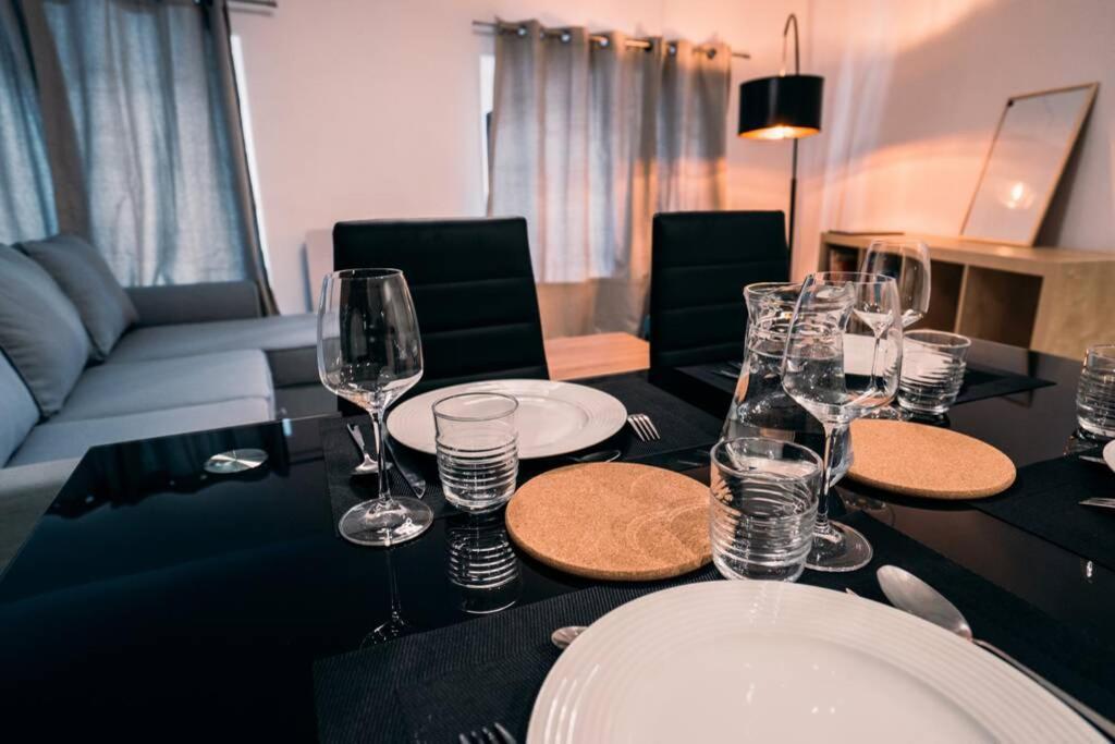 La Veilleuse - Appartement Au Coeur Du Centre Ville Лимож Экстерьер фото